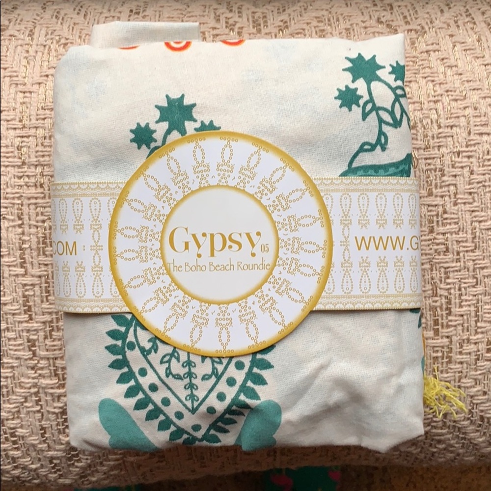 NWT Gypsy05 Boho Beach Roundie
